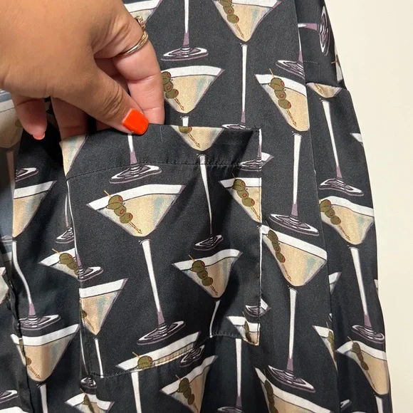 Show Me Your Mumu Overslept Pj Set in the Extra Dirty Martini Silky Print - Picture 6 of 17